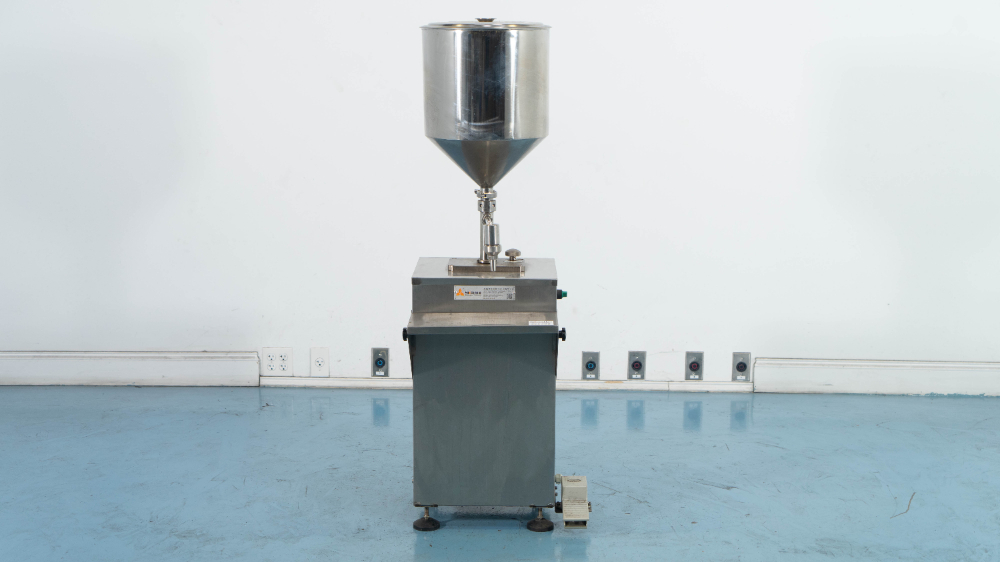 Image of WuXi YK Automation Technology Unguent Liquid Filling Machine